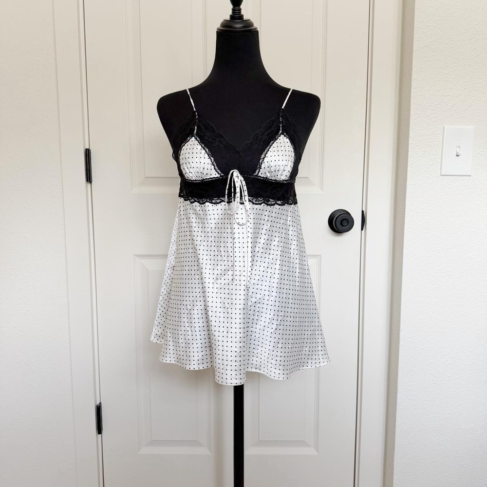 Deadstock 2011 Victoria's Secret Polka Dot Lace Babydoll Cami Top — Size Small